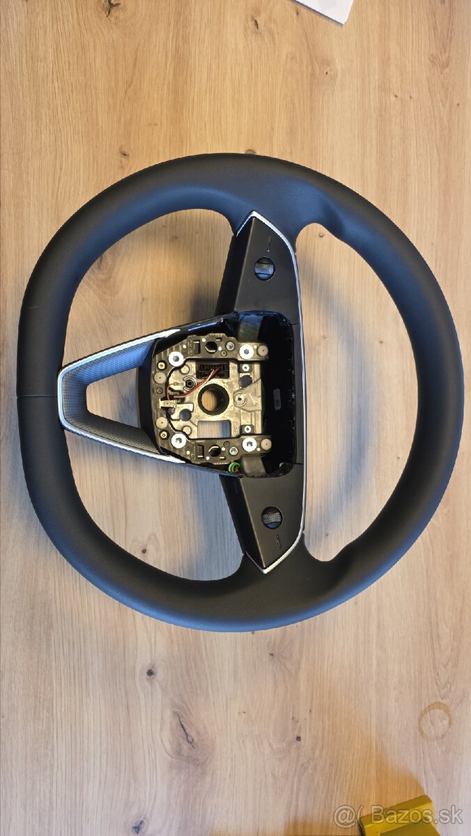 Volant Tesla Model 3 Highland