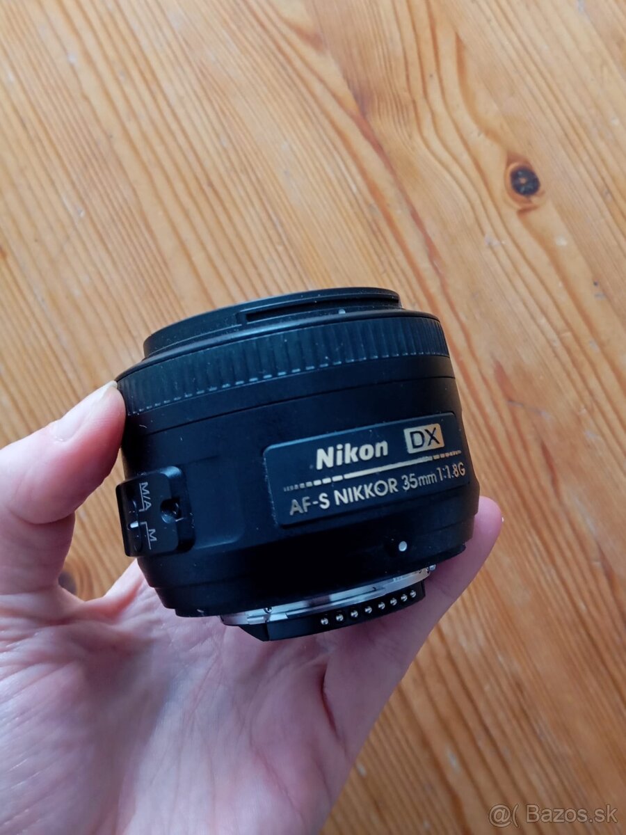 Objektív Nikkor DX 35mm