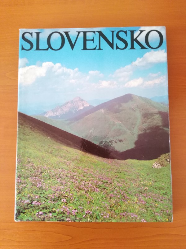 Na predaj kniha Slovensko
