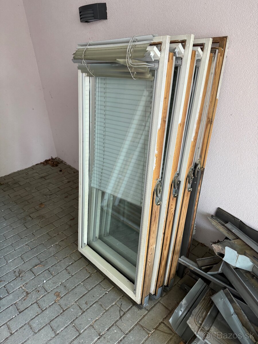 4x stresne okno velux