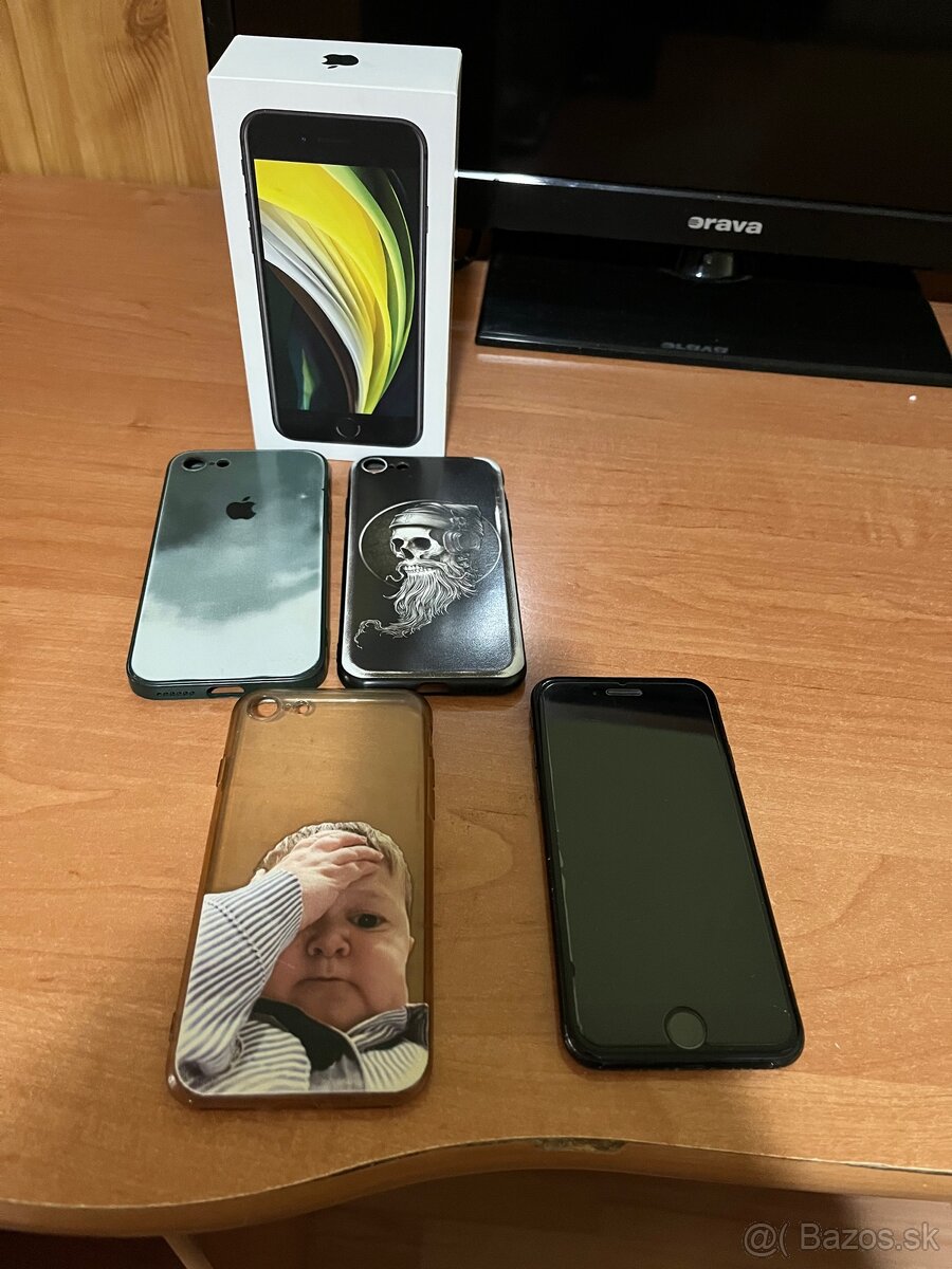 Predám iPhone SE 2020
