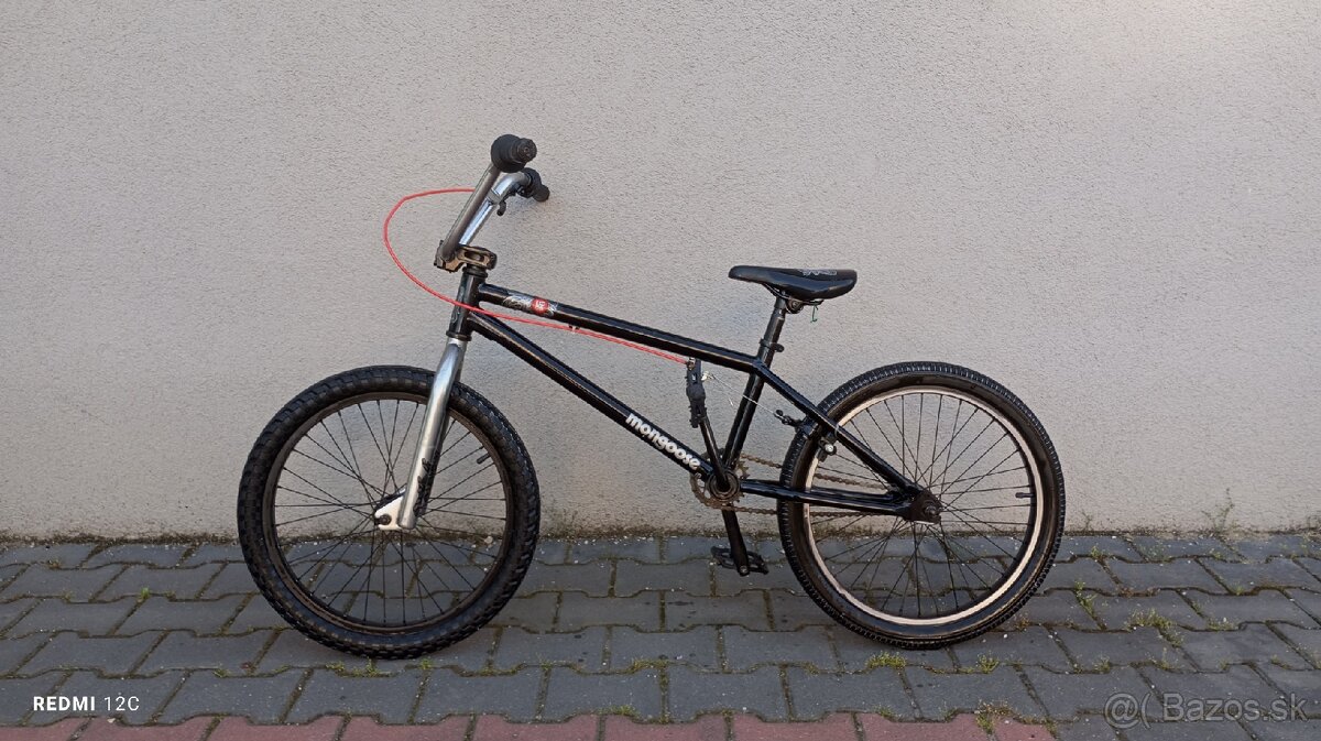 BMX  mongoose