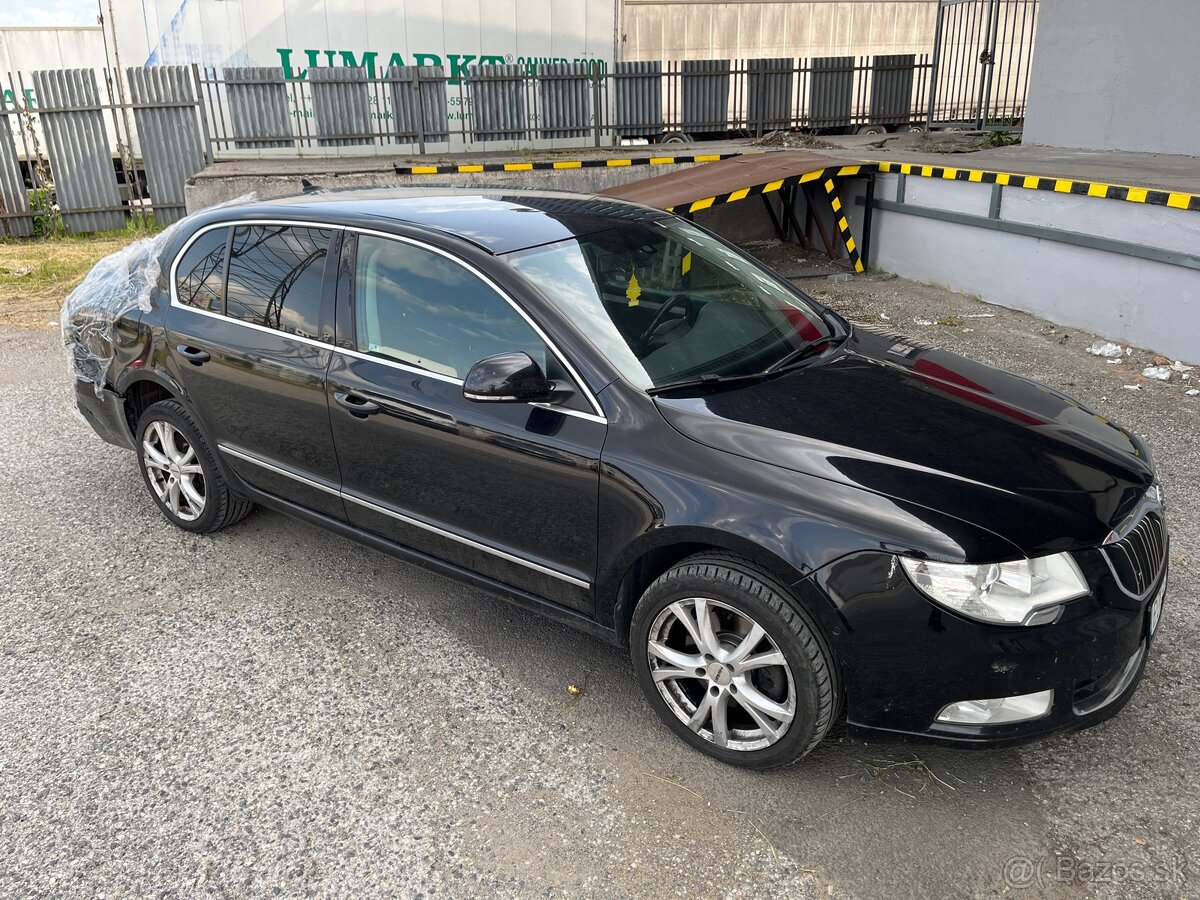 Rozpredam Superb II 2.0 TDI 4x4 M6
