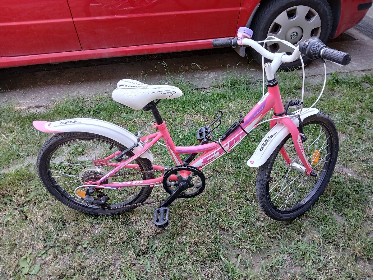 Predám dievčenský bicykel veľkosť 20