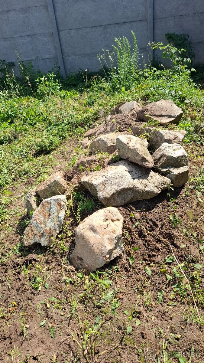 Darujem kamene