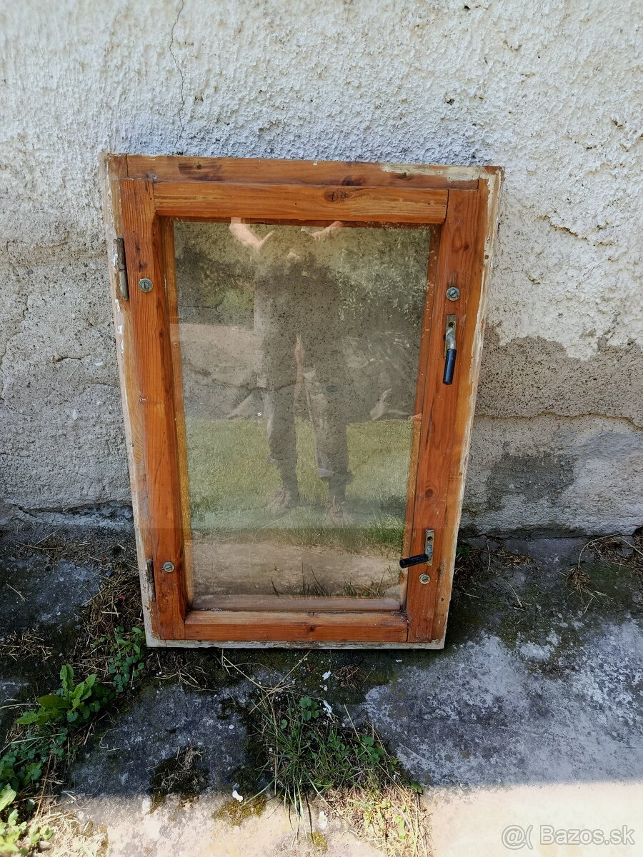 drevene okno 60x90