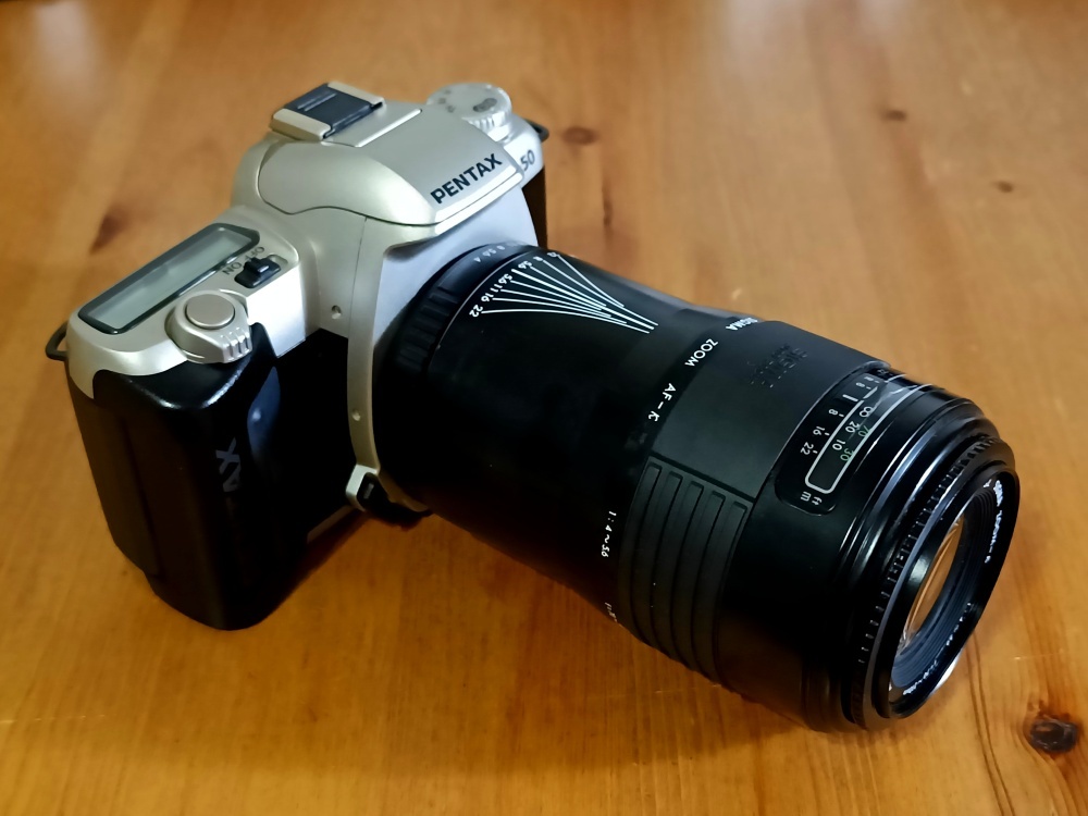 PENTAX MZ-50 (Sigma Zoom 70-210mm) - 1997
