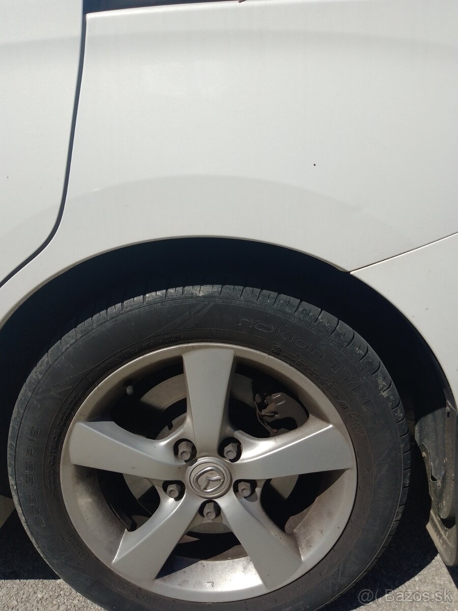 Mazda 5