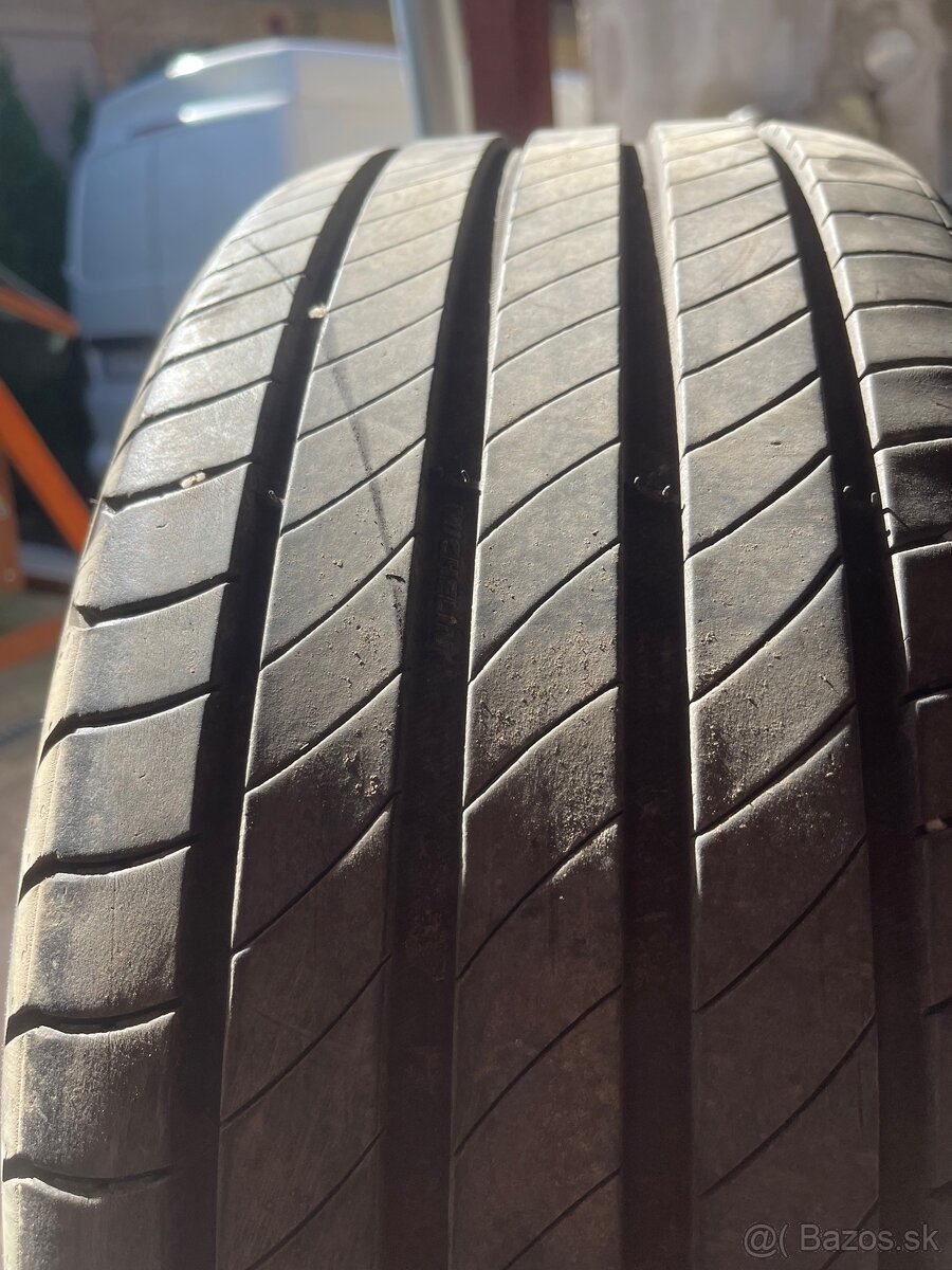 Pneu Michelin 225/45 R17