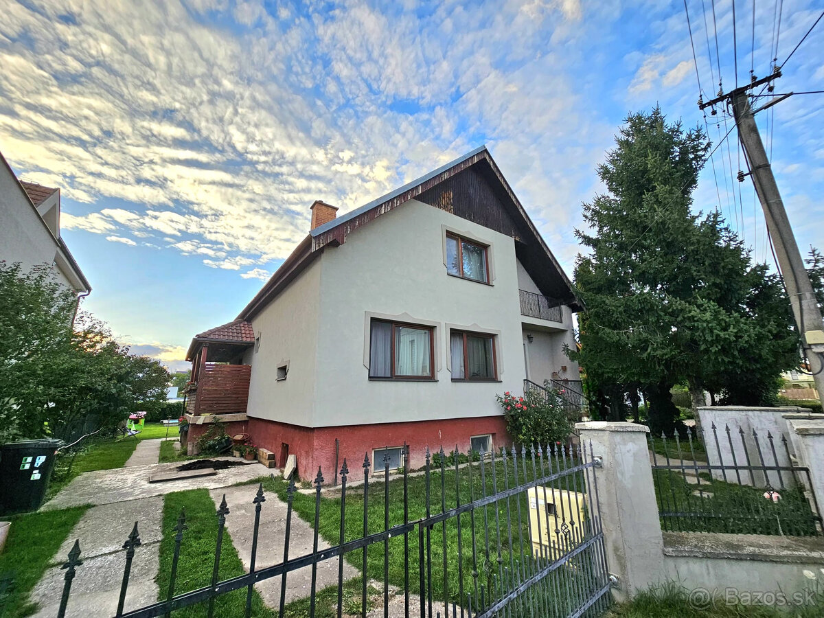 NOVÁ CENA - Okr. Senec - TUREŇ - EXKLUZÍVNE NA PREDAJ rodinn