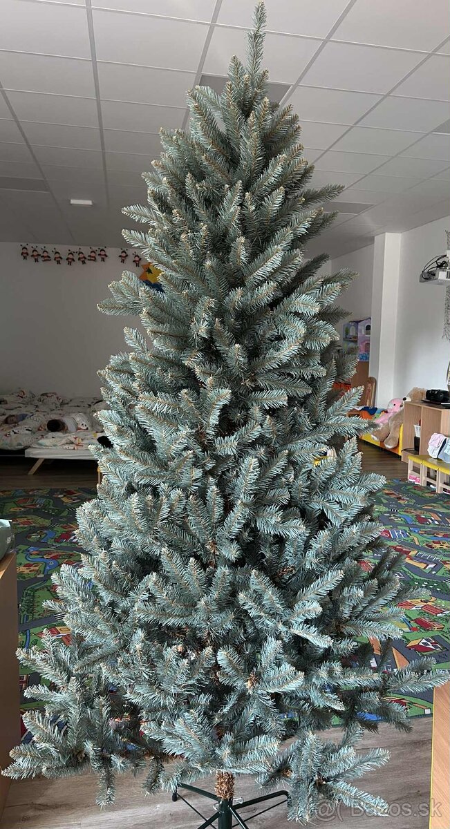 Vianočná,  strieborná jedlička