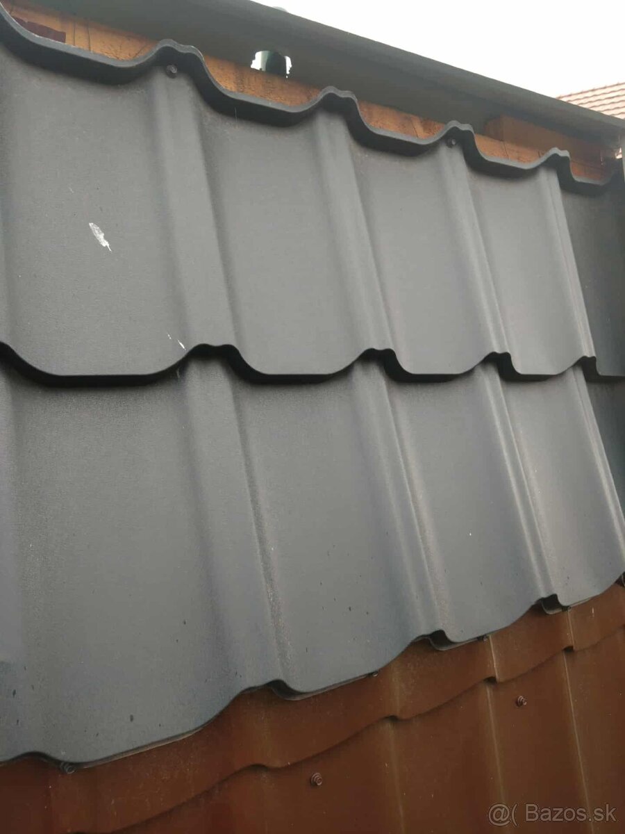 Plech na strechu – T12, T18, škridplech, antracit / hnedý