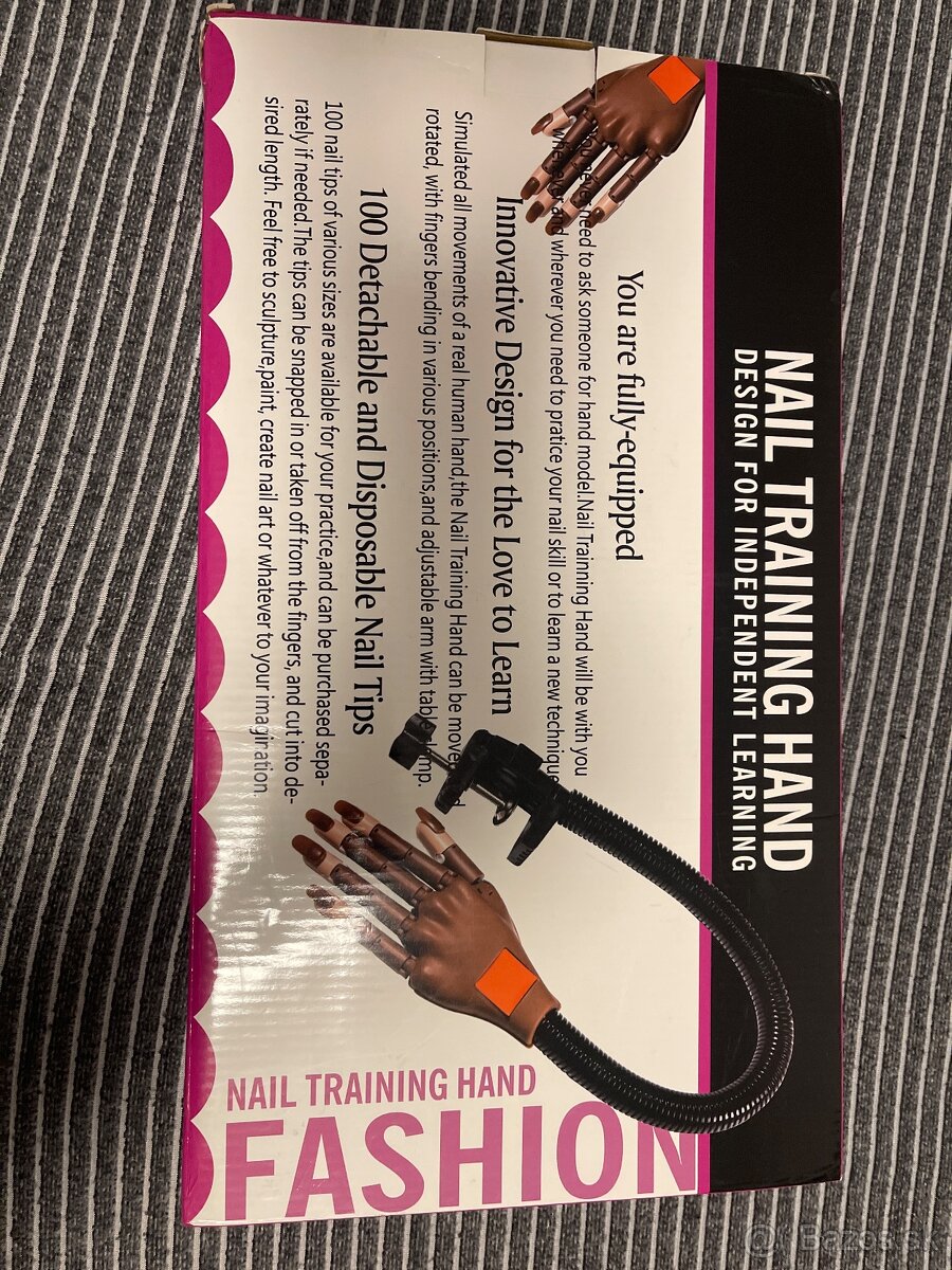 Ruka na modelovanie nechtov