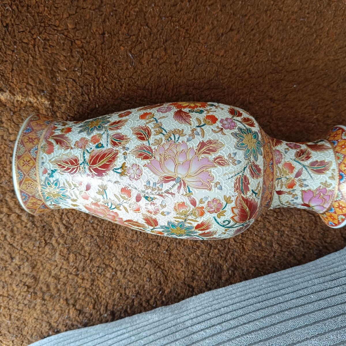 Porcelánova čínska váza