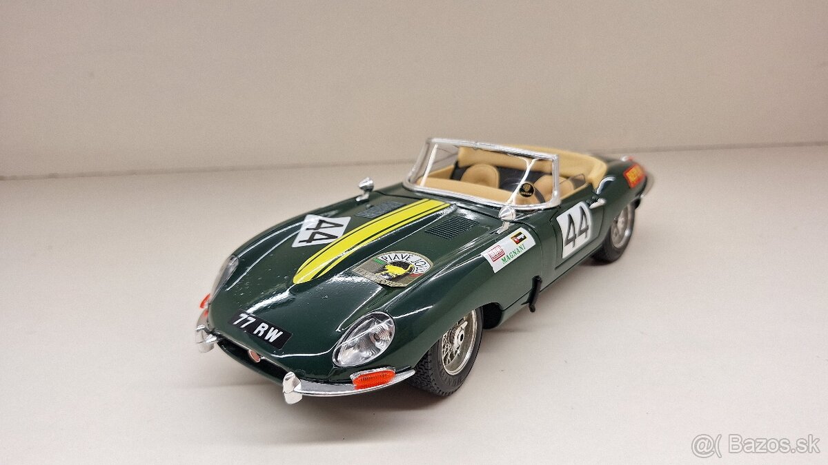 1:18 JAGUAR E CABRIO No. 44