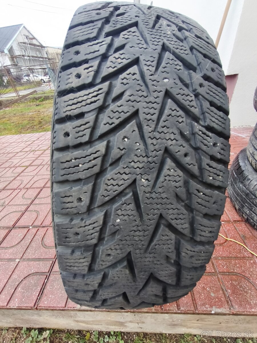Pneu 225/65 R17 nexen zimné