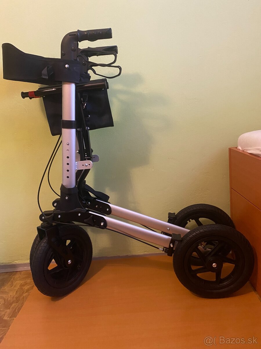 Chodítko pre seniorov