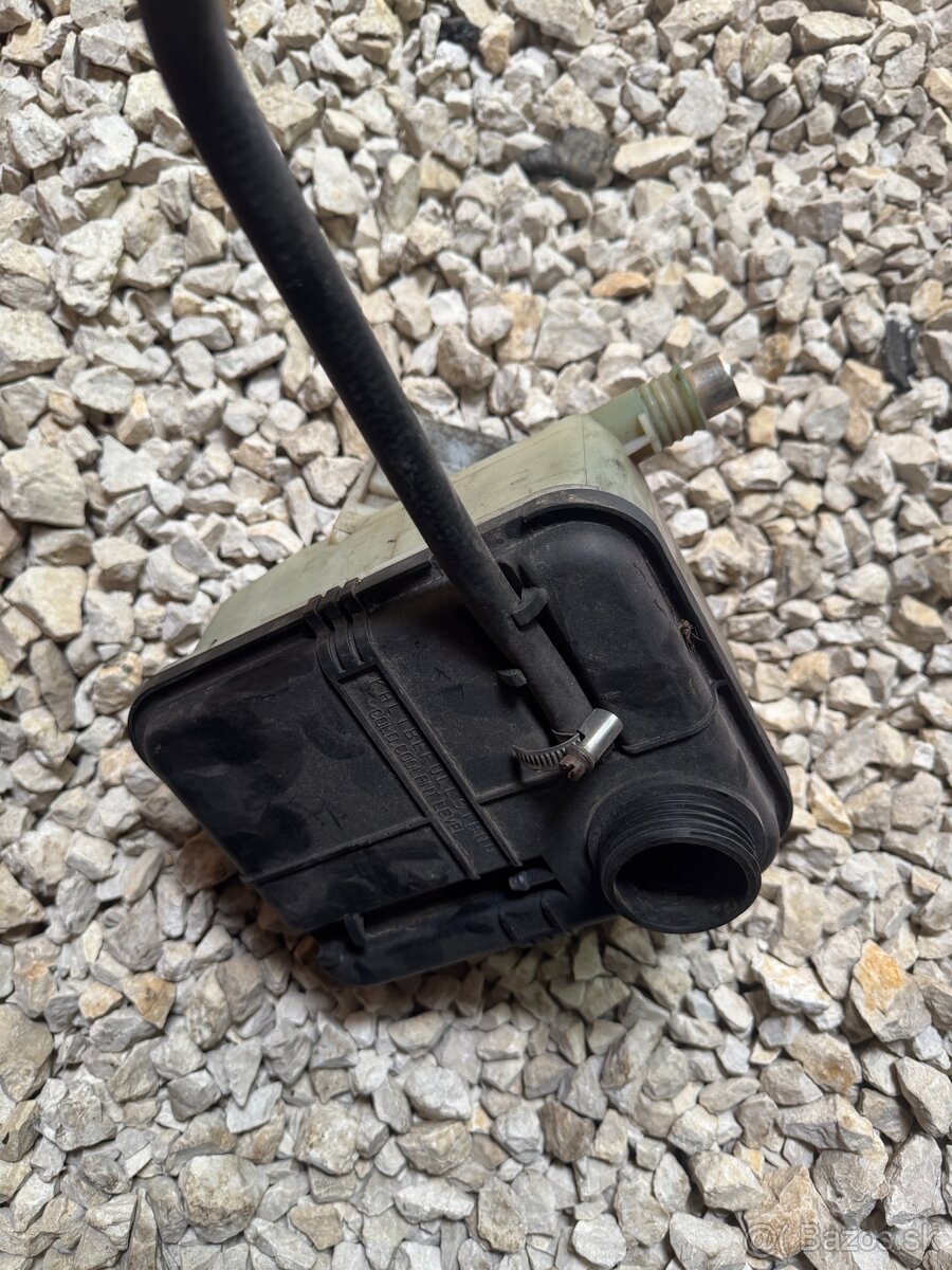 Expanzna nádoba bmw e39