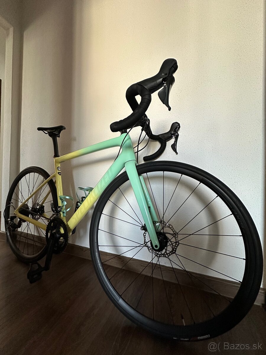 Cestný bicykel Specialized