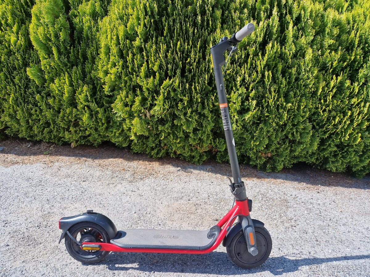 Elektrická kolobežka Segway Ninebot KickScooter D18