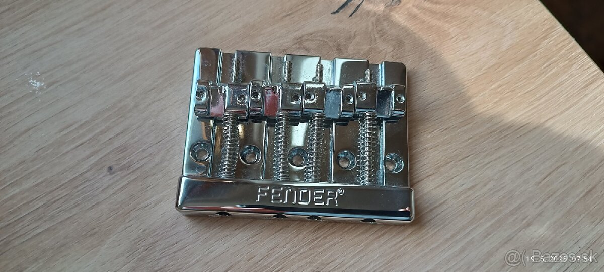 Fender HiMass 4-String Bass Bridge Kobylka pre basgitaru