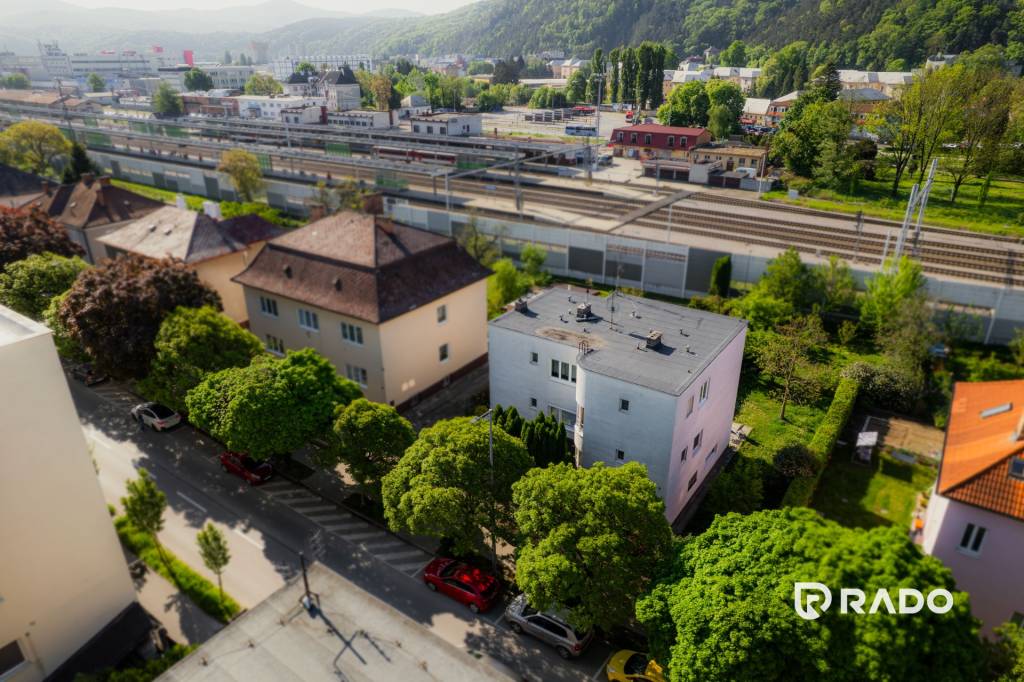 RADO | 3 izbový byt na Sihoti + štúdio, pozemok, garáž, Tren