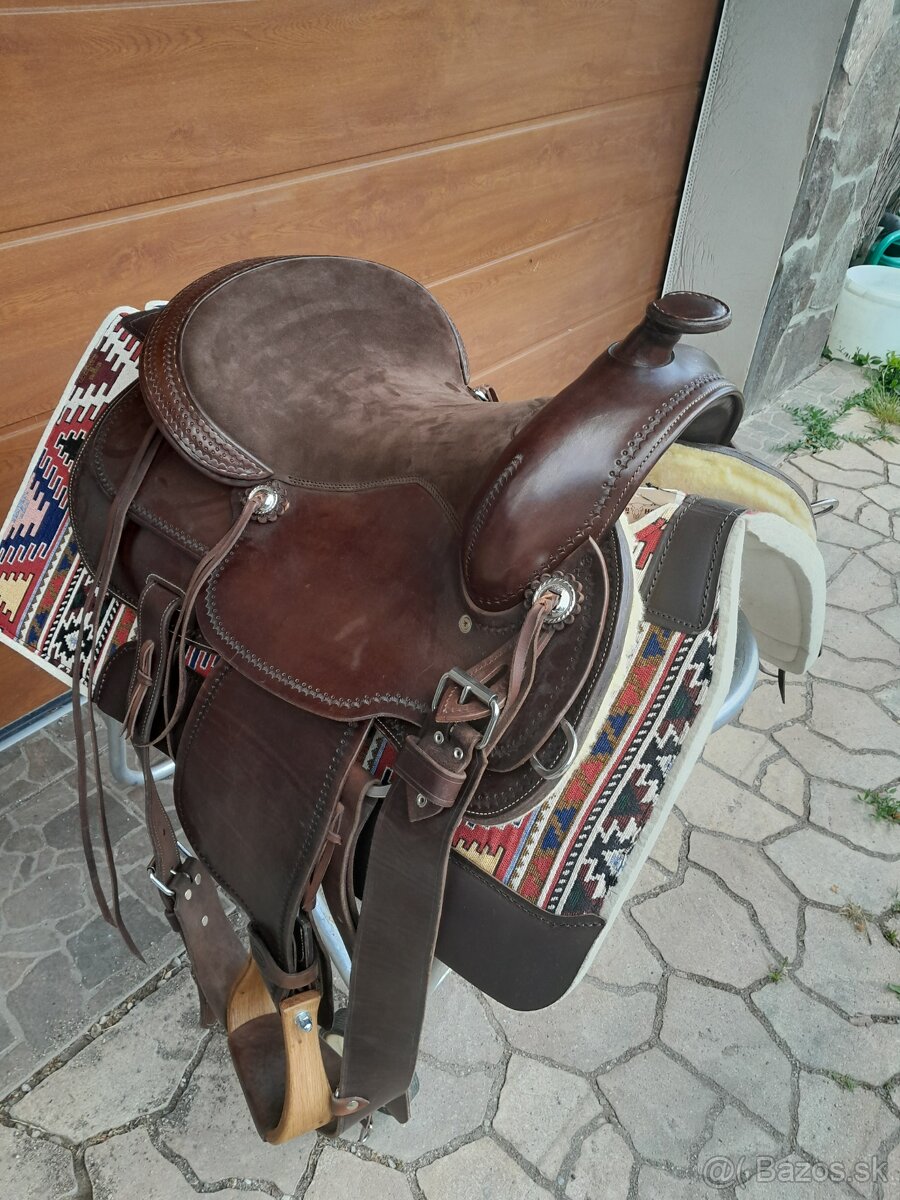 Trailové westernové sedlo