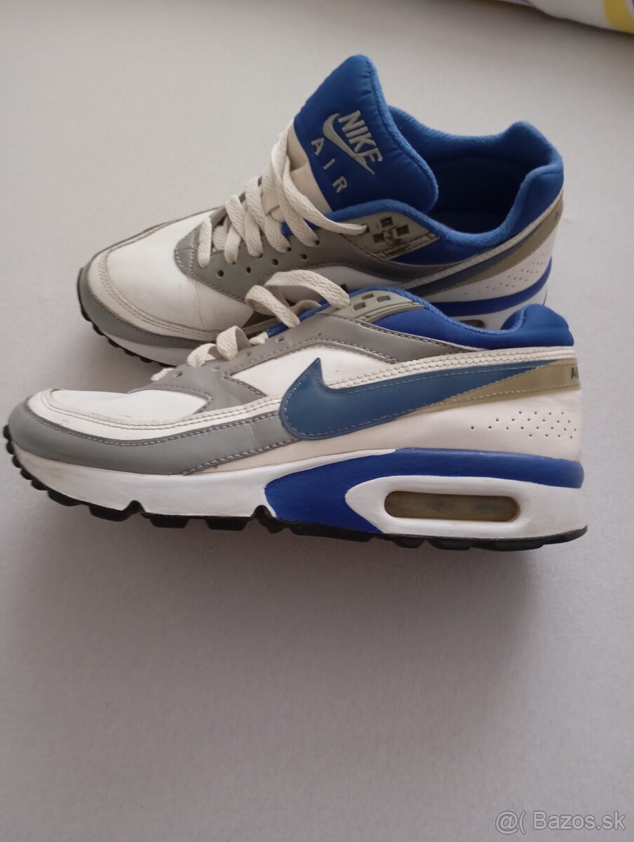 Tenisky Nike dámske
