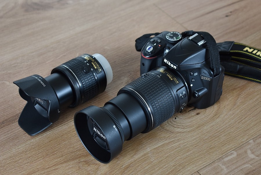 Nikon d3300 s 2x VR objektivom 18-55 afp + zoom 55-200 afs