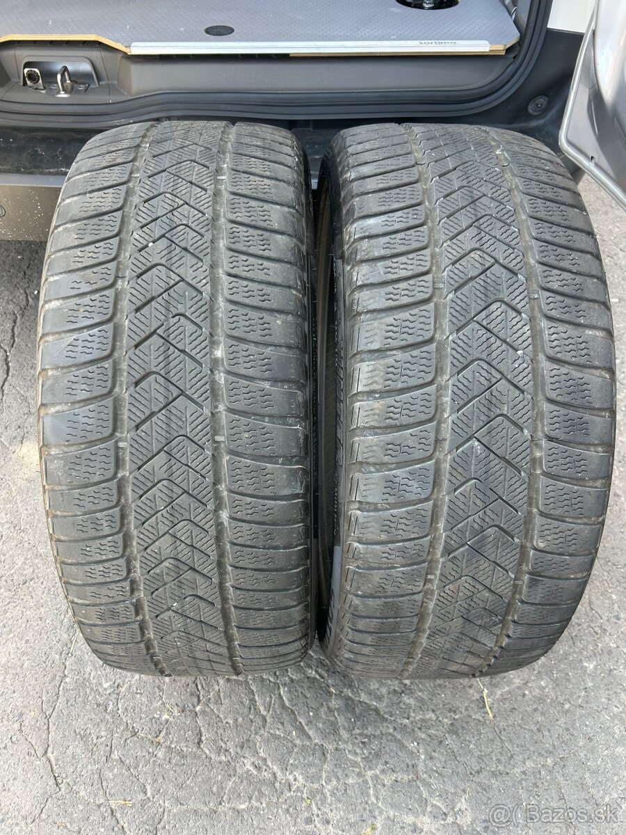 255/35R21 Pirelli M+S