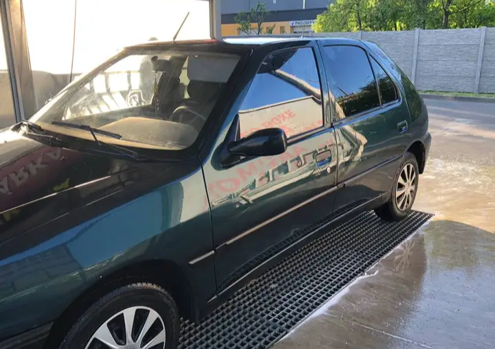 Predám Peugeot 306 papiere sú ešte platné do 2026 auto bez c