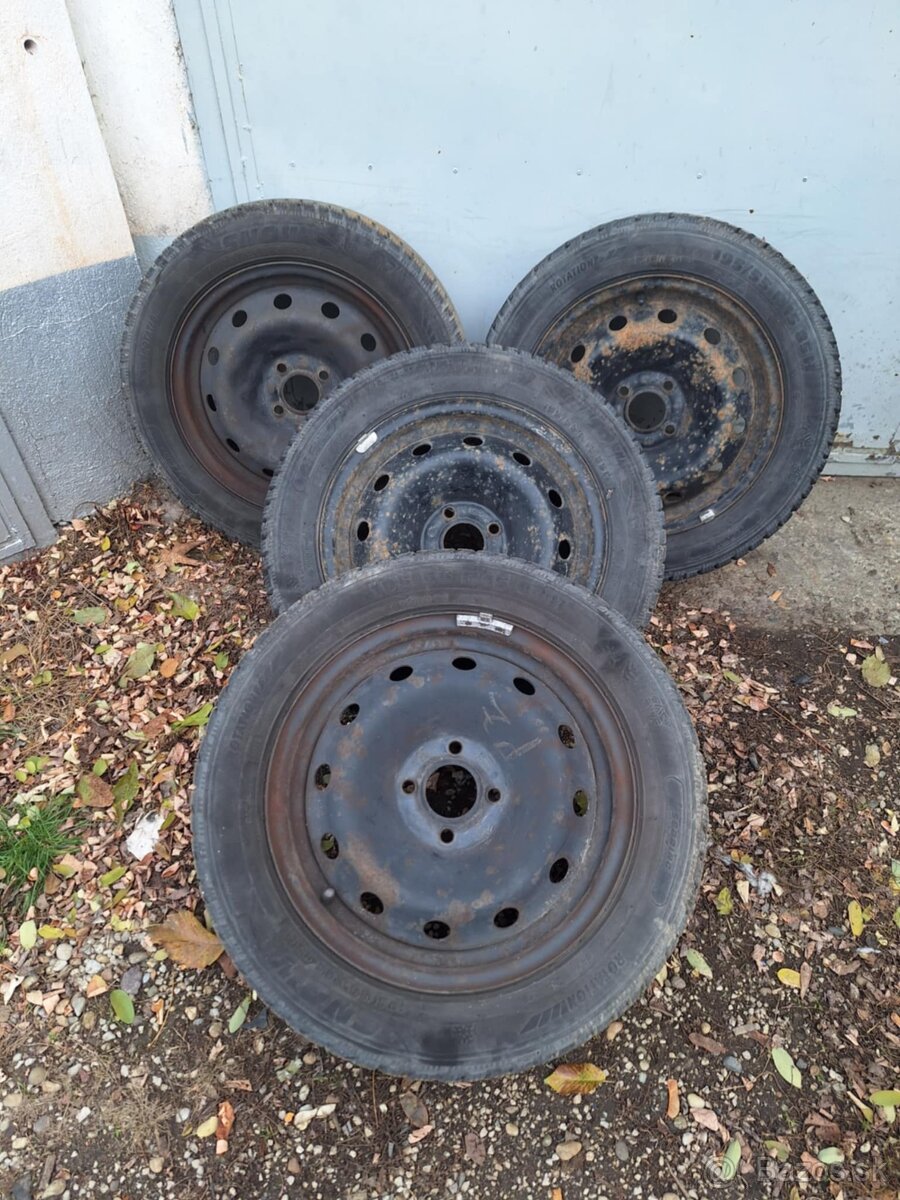 Predám obuté disky R15. 2X