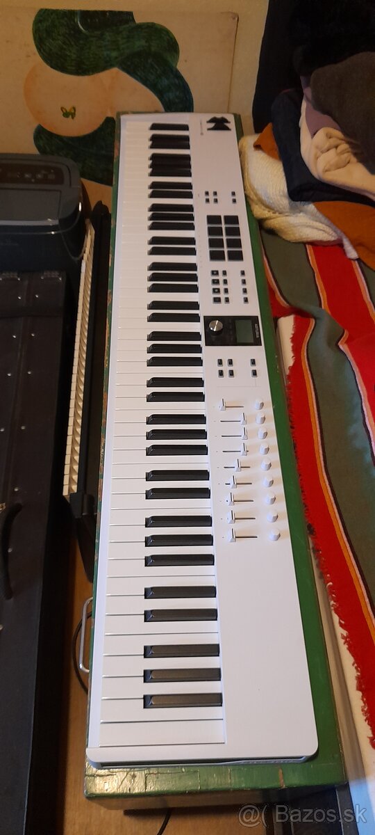 Arturia Keylab Esential88