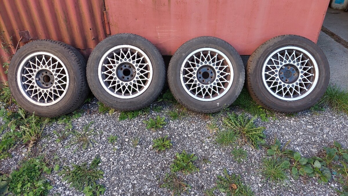 Sada disky letné 195 60 167Jx15 H2, rozteč 4×100, ET30,