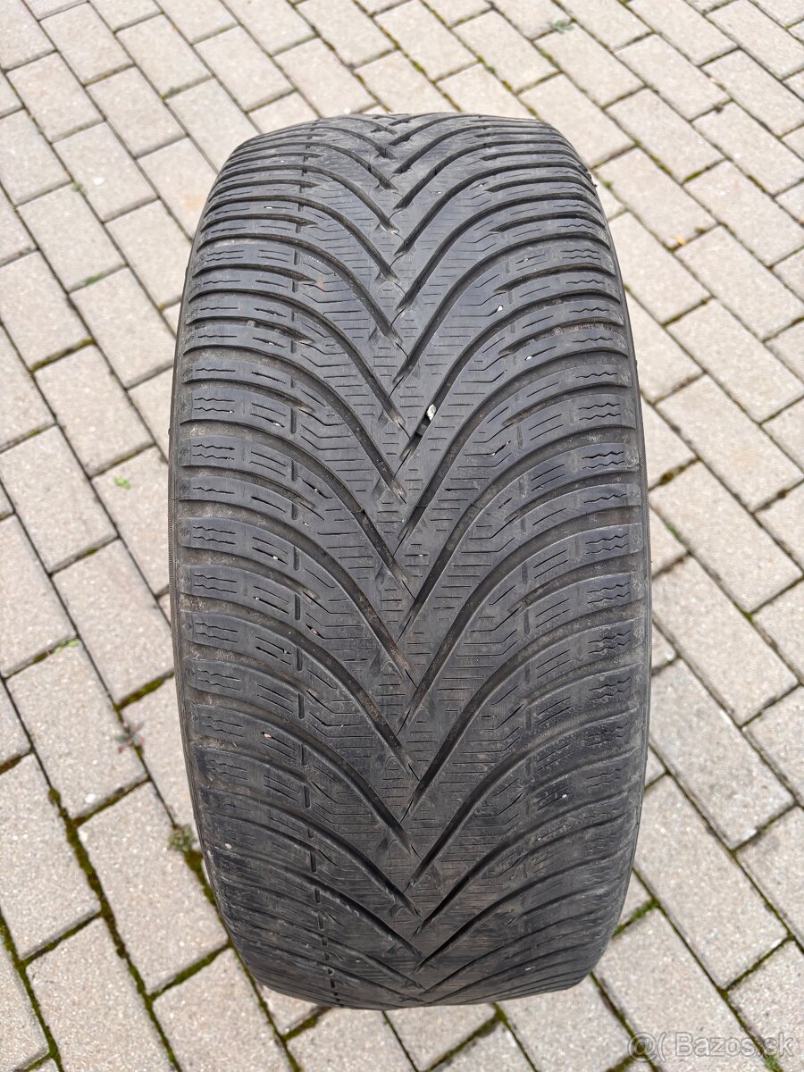 Zimné pneumatiky BFGoodrich 235/45 R18