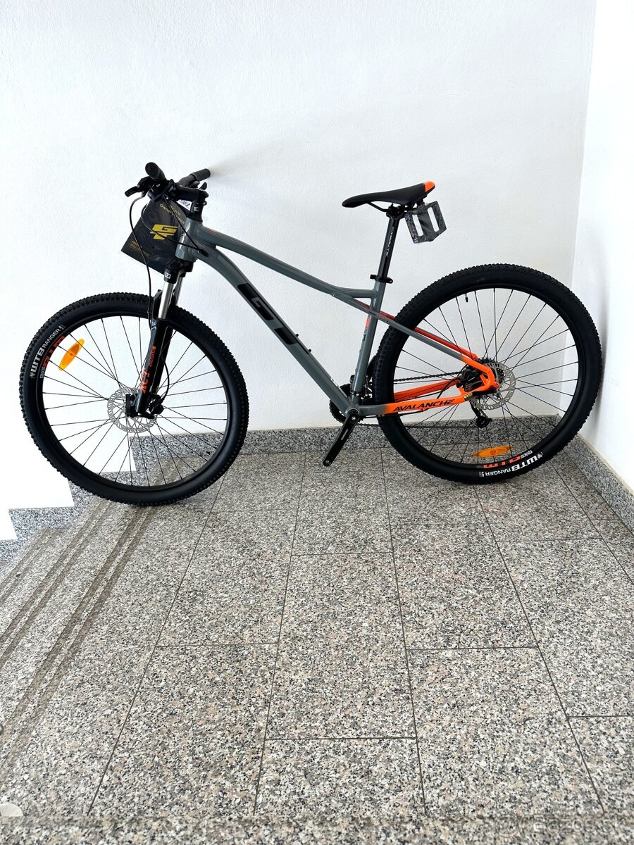 GT Avalanche Sport , 29“, bicykel , veľ. L (19“), Grey