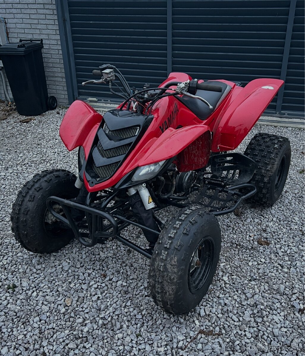 Štvorkolka Yamaha raptor 660