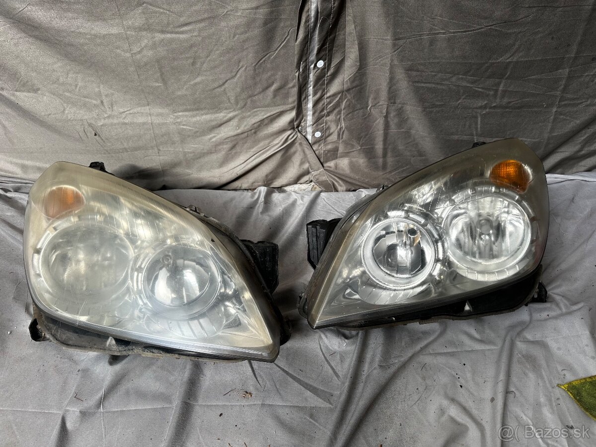 Opel astra H predne svetla