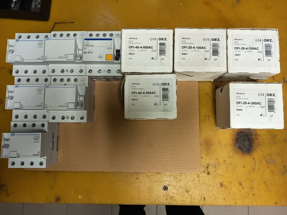 PRÚDOVĚ CHRÁNIČE