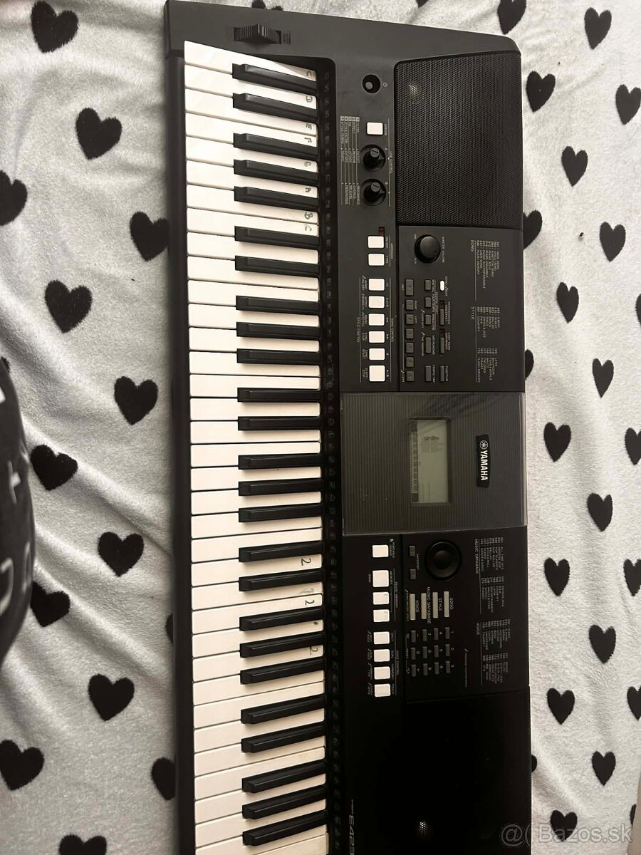 Yamaha psr E423