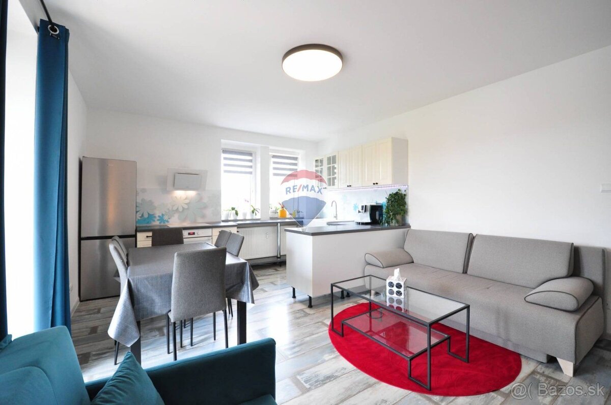 PREDAJ, 3-izb. byt, centrum mesta, 80 m2, Ul. Štefánikova