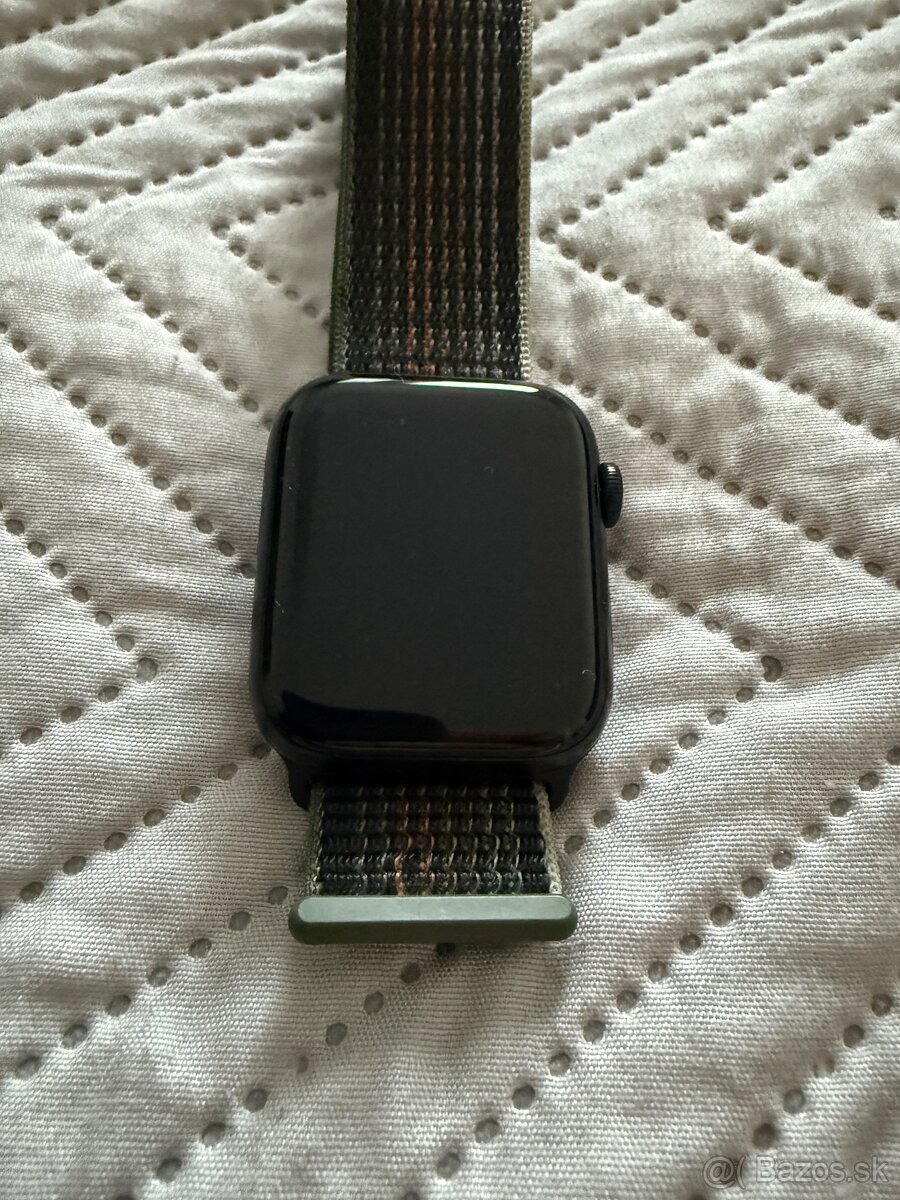 Apple Watch SE 2 44mm