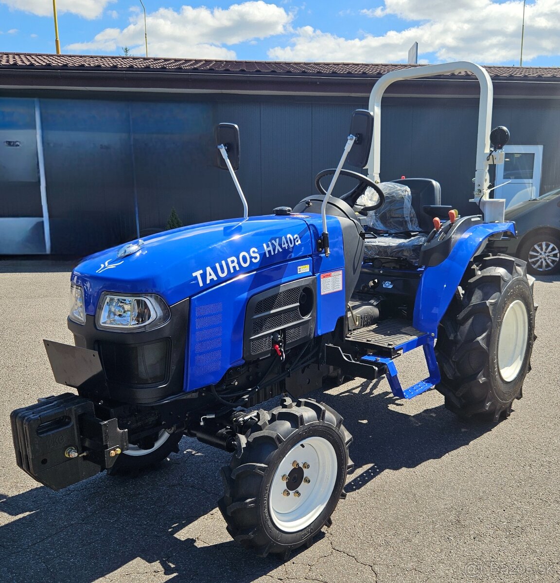 Malotraktor Tauros HX40 4x4