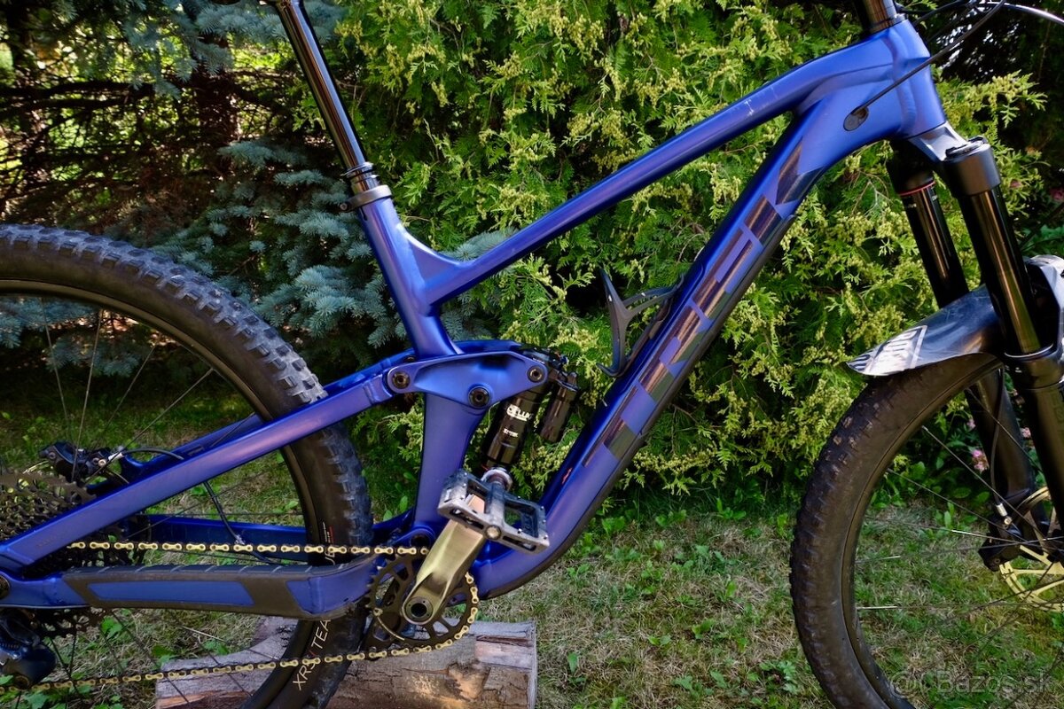 Trek Slash 8 - 2023