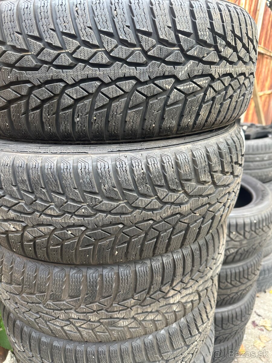 Nokian 195/60 R16 89H zimné pneumatiky