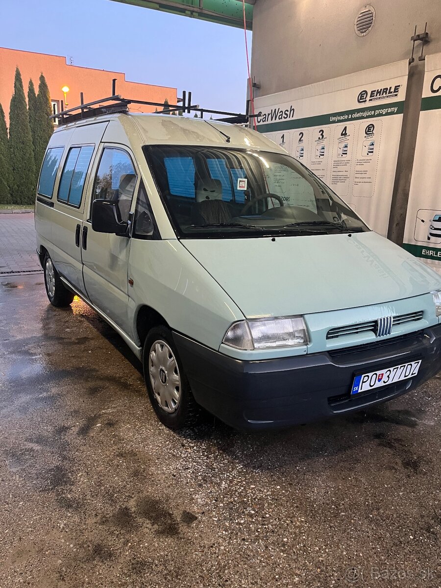 Citroën Jumpy 1.6i (55 kW), 8-miestne