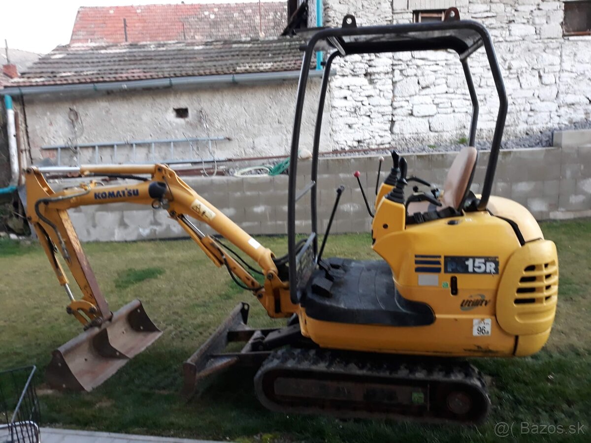 Komatsu PC 15 R bager