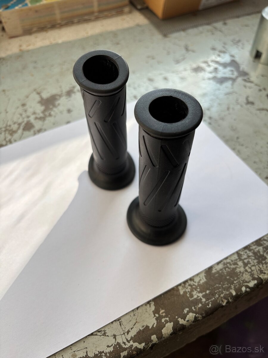 Yamaha MT-10-gripy original