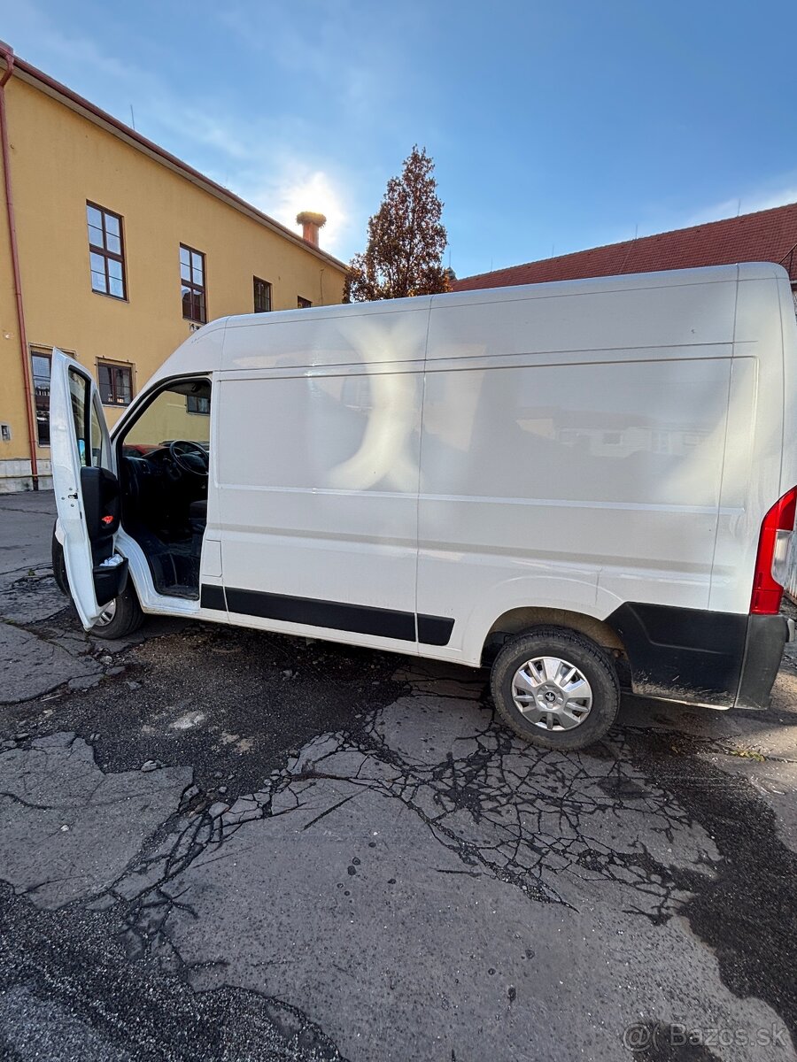 Preprava nábytku materiálu