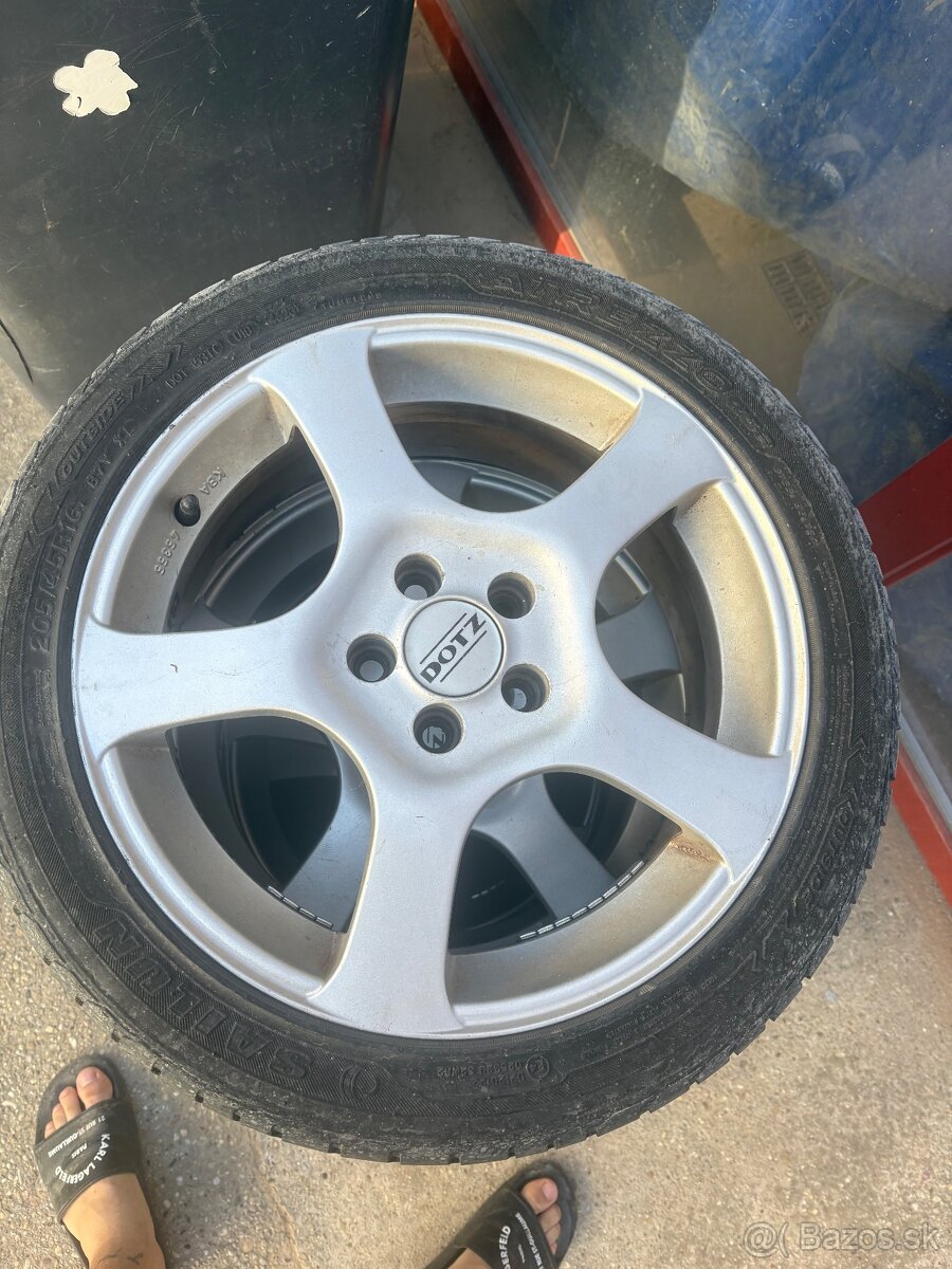 205/45R16